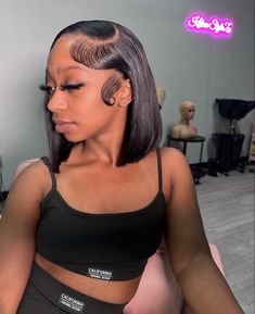 Side Bob Wig Black Women, Deep Side Part Bob Wig, Bob Wig For Black Women Side Part, Side Part Bob Lace Front Wig, Side Part Bob Wig Install, Sew In Weave Hairstyles, Black Hair Protective Styles, Sew In Hairstyles, Frontal Wig Hairstyles