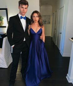 Simple Long Prom Dresses, Debs Dresses, Matric Dress, Simple Prom Dress Long, Prom Couples, Navy Blue Prom Dresses, Prom Dress Inspo, Deb Dresses