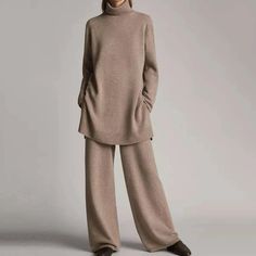 Turtleneck Suit, Wide Leg Pant Suit, Casual Knitwear, Fall Pants, Estilo Chic, Loose Outfit, Long Sleeve Turtleneck, Loungewear Set, Solid Clothes