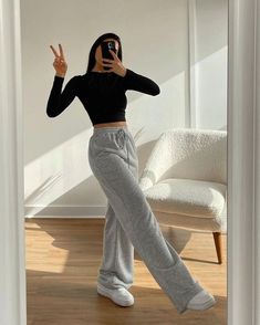 Casual College Outfits, Long Sleeve Outfits, Comfortable Outfit, Cute Lazy Day Outfits, Casual Day Outfits, Quick Outfits, Lazy Day Outfits, Easy Trendy Outfits, Grey Sweatpants