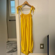 Flowy And Feminine, This Satin Midi Dress Features Bright Summer Color And A Chic Design. Pair This Flowy Dress With Heeled Sandals For An Afternoon Soir Nwt Tie Strap Midi Dress, Yellow Tie, Dress H&m, Yellow Ties, Summer Color, Satin Midi Dress, Hm Dress, Flowy Dress, Summer Colors