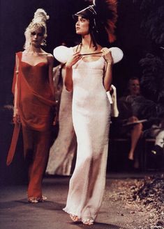 Vintage Runway Fashion, Givenchy Haute Couture, Shalom Harlow, Vogue Patterns, Couture Gowns