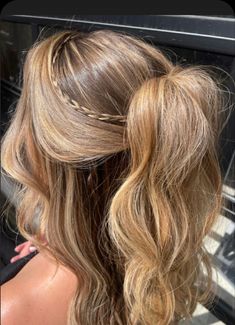 Peinados Fáciles Para Cabello Corto, Hot Hair Styles, Penteado Cabelo Curto, Long Blonde, Hair Stylist Life, Easy Hairstyles For Long Hair