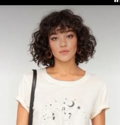 Short Curly Wavy Hair With Bangs, 2023 Short Curly Hair Trends For Women, Bangs For Oval Face Curly Hair, Short Curly Hair With Fringe Bangs, Wavy Hair Layers Short, Shirt Curly Hair With Bangs, Short Wavy Hair Fringe, Short Curly Hair Bangs Round Face, Short Curly Hair Fringe