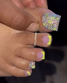 Birthday Toe Nail Ideas, Pedicure With Rhinestones Toenails, Birthday Toe Nails, Toes With Rhinestones, Bling Toe Nails, Acrylic Toe Nail Designs, Cute Acrylic Toes, Bling Toes, Matching Nail And Toe Sets