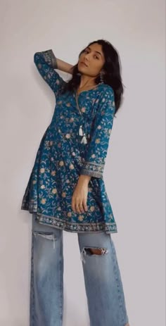 Purple Kurti Aesthetic, Lehenga With Kurta, Modest Kurti Designs, Indian Kurtis Aesthetic, Modest Outfits Indian, Everyday Desi Outfits, Casual Kurtis For College Pakistani, Asthetic Kurta With Jeans, Transparent Kurti With Inner