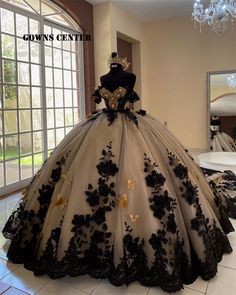 Black 3D Flowers Gold Crystal  Quinceanera Dress 2024 Ball Gown Sweet 16 Dresses Corset vestidos de Champagne Quinceanera, Quince Dress Ideas, Vestido Charro, Black Quinceanera, Black Quince, Xv Dresses, Champagne Quinceanera Dresses, My Quinceanera, Quinceanera Themes Dresses