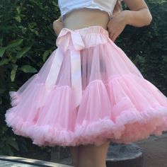 Petti Coat Skirt, Pink Frilly Skirt Outfit, Fluffy Pink Skirt, Fluffy Skirt Drawing, Poofy Skirt Outfit, Petticoat Outfit Casual, Fluffy Skirt Outfit, Pink Fluffy Skirt, Cute Pink Skirt