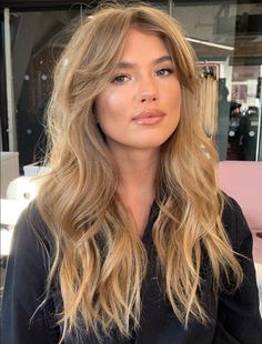 Brigitte Bardot Hair, Bardot Hair, Hairstyles Weave, Bangs Wavy Hair, Makeup Tip, Voluminous Curls, Curly Hair With Bangs, Long Hair With Bangs, Haircuts For Long Hair