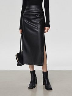 Details Composition: 55% Polyurethane. 45% Polyester Design: Plain. Split Style: Elegant Thickness: Regular Sheer:... Elegant Fall, Winter Skirt, Black Midi Skirt, Business Outfits, Winter Looks, Style Elegant, Skirts For Sale, Casual Outfit