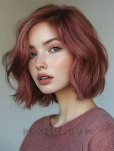 Hair Colour In Short Hair, Hair Cut And Color Ideas For Brunettes, Hair Colours Short Hair, Raspberry Blonde Hair, Cute Hair Colors For Short Hair Highlights, Balayage Hair Brunette With Red, Cute Natural Hair Color Ideas, Short Hair Color Ideas Highlights, Brunette To Pink Hair