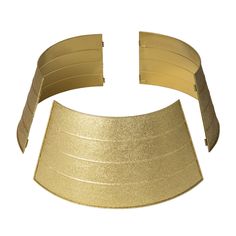 an image of a gold paper collar