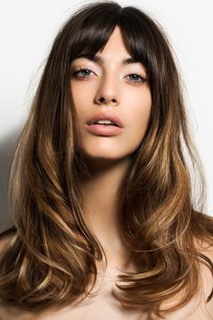 Louise Follain, Bangs Hairstyle, Layered Hair With Bangs, Brown Ombre Hair, Curly Hair With Bangs, Ombre Hair Color, Hair Color And Cut