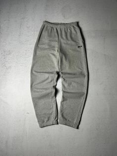 Vintage 90s Fila Sweatpants, Mens Grey Sweatpants, Regular Pre-owned Sweatpants, Straight Sweatpants - Men's Small Size On Label: Small Recommended Size: Men's Small Measurements: Waist: 32" - 36" Inseam: 31" Fila Sweatpants, Mens Grey Sweatpants, Straight Sweatpants, Fila Vintage, Grey Sweatpants, Mens Trousers, Mens Sweatpants, Jogging, Vintage 90s