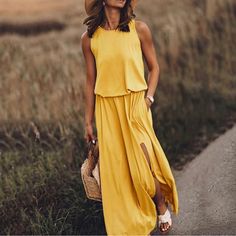 Maxi Dress Runs A Little Big Jeans Cargo, Elegante Casual, Split Maxi Dress, Estilo Chic, Solid Color Dress, Maxi Robes, Sleeves Clothing, White Maxi, Yoga Shorts