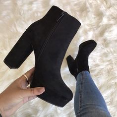 Cute Heel Boots Short, Outfits Com Botas, Girly Shoes Boots, Shoes Outfit Fashion