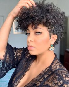 Short Curly Human Hair Wigs, Tapered Natural Hair Cut, Hair Expo, Cabello Afro Natural, Tapered Natural Hair, Natural Hair Cuts, Natural Hair Short Cuts, Hair Wigs For Black Women, Cheap Wigs