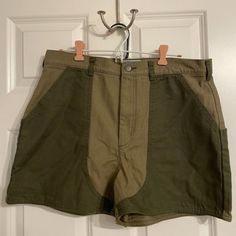 -Patagonia Stand Up Shorts Sz 14 -Patagonia Women's Regenerative Organic Certified Cotton Stand Up Shorts -3.5" Inseam -Nwot Condition - Happy To Answer Questions :) -Bundles And Offers Welcome! Casual Khaki Shorts For Camping, Casual Green Bottoms For Camping, Khaki Cotton Hiking Shorts, Cotton Bottoms With Pockets For Camping, Casual Cotton Bottoms For Camping, Casual Khaki Bottoms For Camping, Patagonia Bottoms For Outdoor Activities, Short Length, Patagonia Shorts With Pockets For Outdoor Activities, Patagonia Outdoor Short Length Bottoms