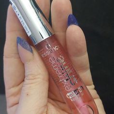 New Essence Extreme Lipgloss Summer Punch Any Questions Just Ask Best To Bundle And Save Essence Lip Gloss Shadow Rose, Lip Gloss Essence, Essence Lipgloss, Essence Lip Gloss, Essence Extreme Shine, Summer Punch, Shine Lip Gloss, Essence Makeup, Glitter Lip Gloss