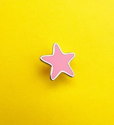 Pink Star hard enamel pin badge, a great gift to show you love someone... Backed on to our Funky branded gift card, this listing is for one pin as shown, any props not included. Please note, colours may vary from the photography. Pink Pin, Enamel Pin Badge, Pink Stars, Flower Fairies, Green Enamel, Hard Enamel Pin, Loving Someone, Star Shape, Pin Badges