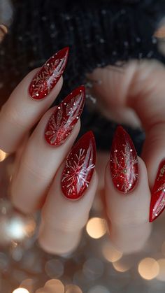 Nail Designs Christmas Short, Christmas Gel Nails Almond Shape, Nails Easy Ideas, Nail Art Noel, Latest Nail Designs, Nails Cute