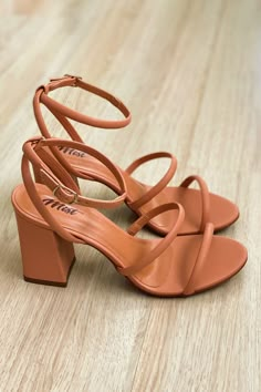 Stylish Shoes Heels, Elegant Shoes Heels, Fancy Sandals, Pretty Sandals, Cute Shoes Heels, Shoes Outfit Fashion