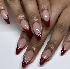 Christmas Nails Inspo Almond, White And Dark Red Nails, Cute French Nails Design, Biab Nails Inspiration Christmas, Red Nail Inspo Design, Red And White Nail Inspo Acrylic, Red French Nails With Heart, Simple Nails Red And White, Red Neutral Nails