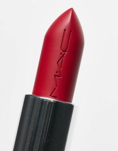 Face + Body van MAC Voor je dagelijkse lippenstift Satijnen finish Zijdezachte textuur Met kleurpigment Verrijkt met granaatappelbloemextract om de lippen te hydrateren 'Lovers Only' is een framboosrode tint Om hygiënische redenen kan dit product niet worden geretourneerd Destination Dress, Satin Lipstick, Pigment Coloring, Lip Hydration, Satin Prom Dress, Wide Jeans, Dress Bra, Black Shirt Dress, Party Shoes