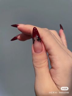 Vampy Nails, Tulip Nails, Engagement Nails, Nail Piercing, Witch Nails, Dark Red Nails, Fake Nails Designs, Wow Nails, Medium Almond