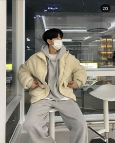 Korean Guy Street Wear, Guy Korean Fashion, Comfy Style Outfits Men, Mens Fashion Korean Street Style, Boys Outfit Korean, Korean Men Aesthetic Outfits, Male Asian Fashion, Post Minimalism Fashion Men, Asian Men Fashion Casual