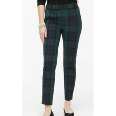 J.Crew Green Navy Blue Crop Plaid Pants. Size 2p New With Tags Measurements Aprox: Length 32.5" Waist 13.5" Rise 9" Inseam 24" 68% Wool 29% Polyamide 5% Elastane Lining 100% Polyester Black Watch Plaid, J Crew Style, Seersucker Pants, Plaid Pants, Slim Pants, Navy Blue Dresses, Green Plaid, Drawstring Pants, Black Watch