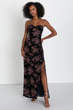 There's nothing quite as stunning as the Lulus Exquisite Navy Blue Floral Burnout Velvet Strapless Maxi Dress! Luxe velvet, with a burnout moody floral print throughout, shapes this dress that has a strapless sweetheart neckline (with hidden no-slip strips) and a fitted bodice with padded cups. Gathering at the waist tops an overlapping tulip maxi skirt. Hidden back zipper/clasp. Fit: This garment runs small - please size up. Length: Ankle length. Size medium measures 53" from top to bottom. Bus Navy Velvet Dress, Burnout Velvet Dress, Floral Dress Formal, Burnout Velvet, Strapless Sweetheart Neckline, Lulu Fashion, Formal Dresses Gowns, Strapless Maxi, Strapless Maxi Dress