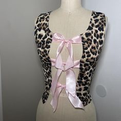 Sadie top  Attached with 3 bows  Light pink Stretchy... - Depop Bow Light, Outfits Y2k, Leopard Fabric, Tank Top Fashion, Light Pink, Tank Tops, Pink