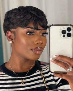 Summer Lovin' Hairstyles | Effortlessly Chic Hair Ideas Wig Ideas For Black Women, Bowl Cut Black Women, Relaxed Short Hairstyles For Black Women, Pixie Cut Black Women, Twa Styles, Short Relaxed Hairstyles, Black Women Short Hairstyles, Braids Wigs, Short Hair Images