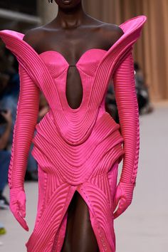 Fall 2022 Couture, 2022 Couture, Olivier Rousteing, Conceptual Fashion, Trendy Fashion Tops, Futuristic Fashion, Couture Details, Dope Fashion, Fall 2022