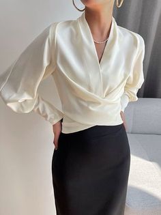 Plain Summer Elegant Polyester V neck Daily Regular Fit Long sleeve Ultra lightweight Blouses for Women 1980 Clothes, Plain Clothes, Long Dress Plus Size, Color Magic, Retro Mode, 1980s Fashion, Swimwear Dress, Elegant Blouses, Moda Vintage