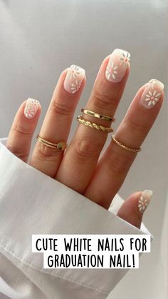 Graduation Nails, Short Acrylic Nails Designs, Floral Nails, Nail Arts, Flower Nails, Cute Acrylic Nails, Acrylic Nail Designs, Trendy Nails