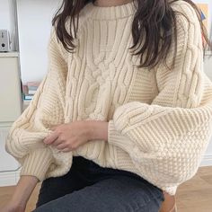 Beautiful Cable Knit Sweater Button Back Comfortable And Chic Big Hoodies, Knit Sweater Outfit, Outfit Oversize, Lantern Sleeve Sweater, Lazy Style, Cream Knit Sweater, Sweater Women, Lantern Sleeve, Lantern Sleeves