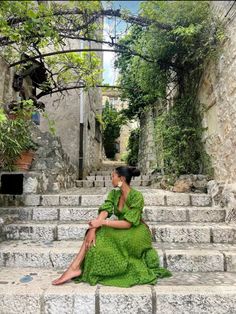 @sesana__ Polished Casual, Skirt And Blouse, Modest Fashion Outfits, Pretty Dresses, Modest Fashion, Influencer, Long Dress, Travel Photography, Casual Wear