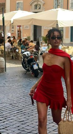 Cindy Kimberly Outfits, Cindy Kimberly, Moda Vintage, Red Mini Dress, Style Outfits, Kylie Jenner, Look Fashion, Pretty Dresses