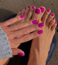 Pink nails Toe Nail Color, Pink Nail, Manicure Y Pedicure, Fancy Nails, Nail Arts, Nail Polish Colors, Trendy Nails