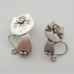 Kitty Cat Silver Tone Earrings. Post For Pierced Ears Only. In New Condition. Nwt Kitten Cat Kitty (Drawer #3) Kitten Earrings, Cat Stud Earrings, Cat Earrings Studs, Vintage Clip Earrings, Stud Earrings Silver, Earrings Handmade Dangle, Color Earrings, Alloy Earrings, Silver Cat