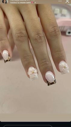 Short Birthday Nails Almond, Small Square Nails Ideas, Cute Short Bday Nails, Very Short Gel Nails Design, New Year Nails Ideas Square, Cute Nails With Gold Flakes, Short Cute Nails Almond, Cute Nail Designs On Natural Nails, Cute Short Square Acrylic Nails Designs Simple