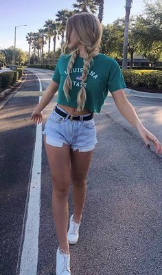 ootd | green tee + shorts + sneakers Late Summer Outfits, Teenage Outfits, Simple Summer Outfits, Summer Outfits For Teens, Ideas Outfit, Teenager Outfits, Inspired Outfits, Cute Summer Outfits