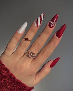 December Nails, Red Christmas Nails, Cute Christmas Nails, Christmas Gel Nails, Her Nails, Snowflake Nails, Christmas Nails Acrylic, Festival Nails, New Year's Nails