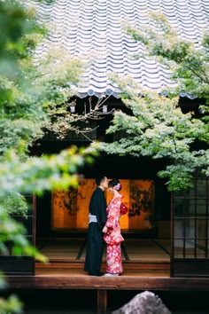 Kyoto Wedding, Kimono Picture Ideas, Kimono Photoshoot Ideas, Kyoto Photoshoot, Japan Elopement, Kimono Photoshoot, Kimono Photoshoot Inspiration, Kimono Couple Photoshoot