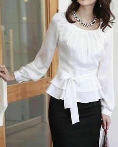 Cute Blouses, Pleated Bodice, Business Outfit, Mode Inspiration, Outfit Casual, White Blouse, Sewing Tutorials, Fashion Lover, Look Fashion