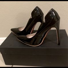 Very Pretty Heel’s Size 12 Cm (4.7”) Without Box Pretty Heels, High Heels Shoes, Shoes Color, Heels Shoes, Black Pumps, High Heel Shoes, Shoes Women Heels, Black Red, Shoes Heels