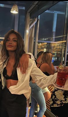 Skandinavian Fashion, Cooler Look, Mode Inspo, Star Girl, Insta Photo Ideas, Night Outfits