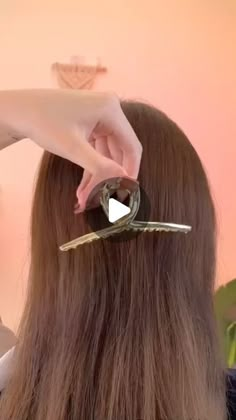 Curly Hair Up, Messy Bob Hairstyles, Easy Hairstyles For Thick Hair, Ponytail Hairstyles Easy, Beach Hairstyles For Long Hair, Hair And Makeup Tips, Chin Length Hair